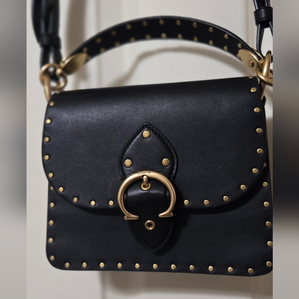 Coach Beat Bag With Rivets - Picture 3 of 7